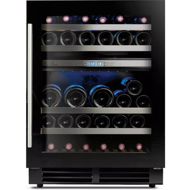 Les points forts du produit On adore Son installation encastrable et son éclairage LED bleu apporte beaucoup de charme 44 bouteilles - 4 clayettes - 2 zones de T°C L x H x P : 59.5 x 82 x 57.3 cm Réglage température : électronique via écran Niveau sonore : Silencieux (39dB)