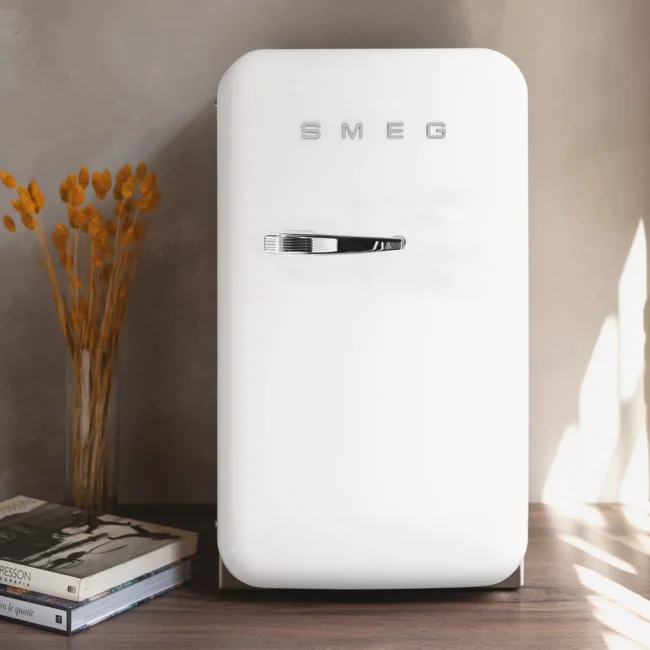 Mini réfrigérateur SMEG FAB5RWH6
