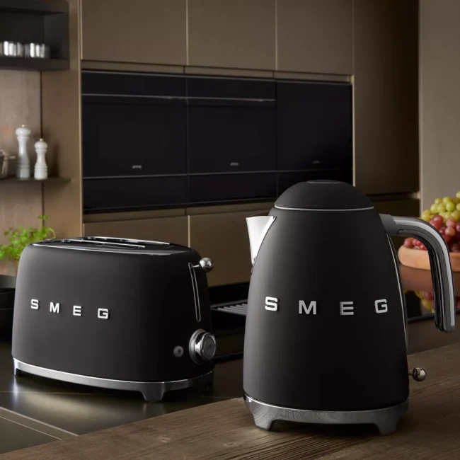 Grille-pain SMEG TSF01BLMEU Noir mat